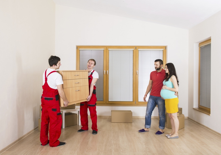 Advantages of Hiring Local Movers in Fort Myers / Naples and surrounding beach towns.